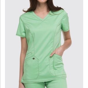 Dickies Essence Scrub Set Size M in Avocado toast